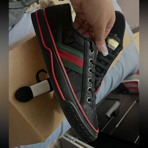 Women’s Gucci off the Grid Sneakers